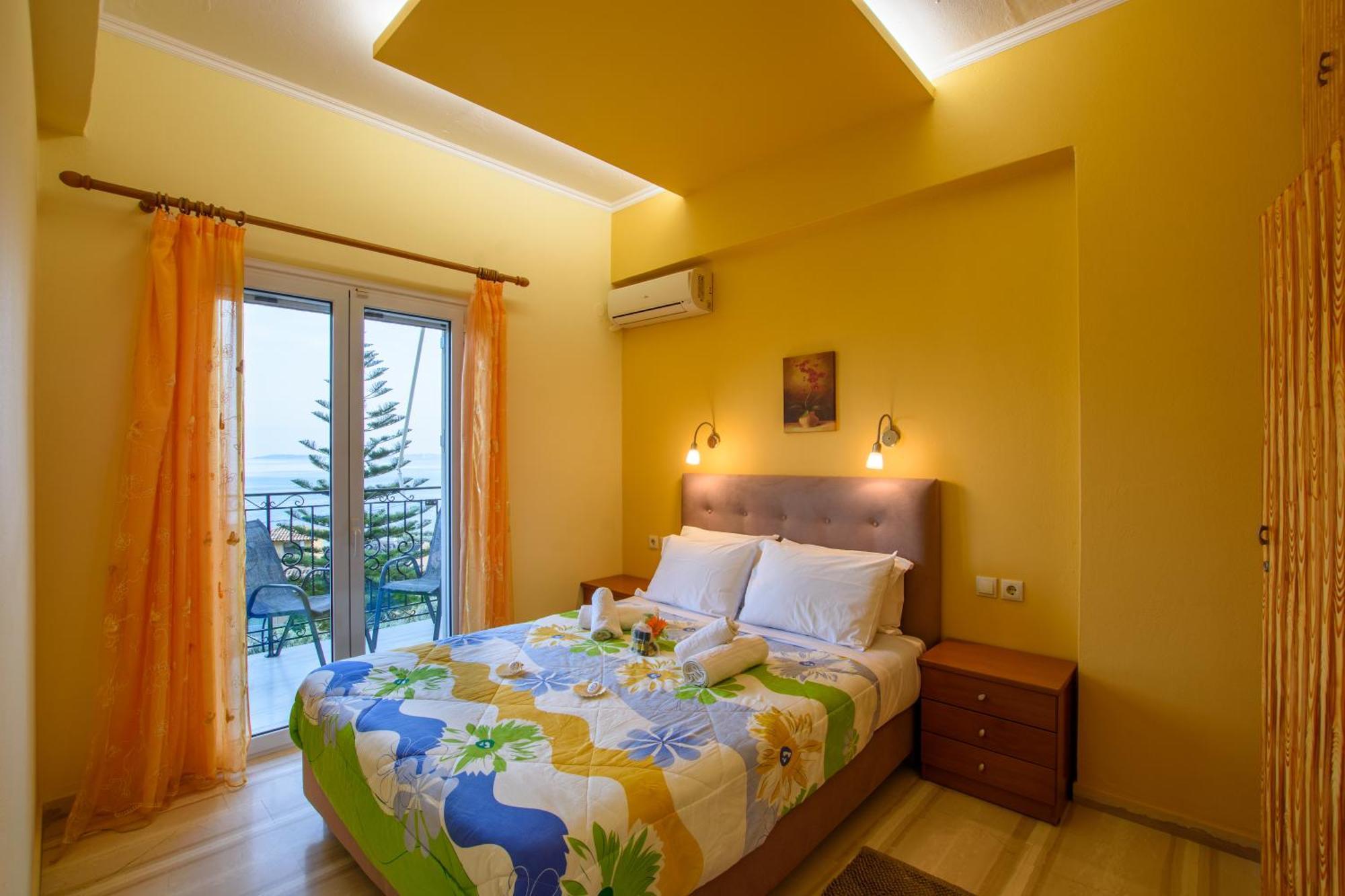 Butterfly Appartments Barbati Exterior photo
