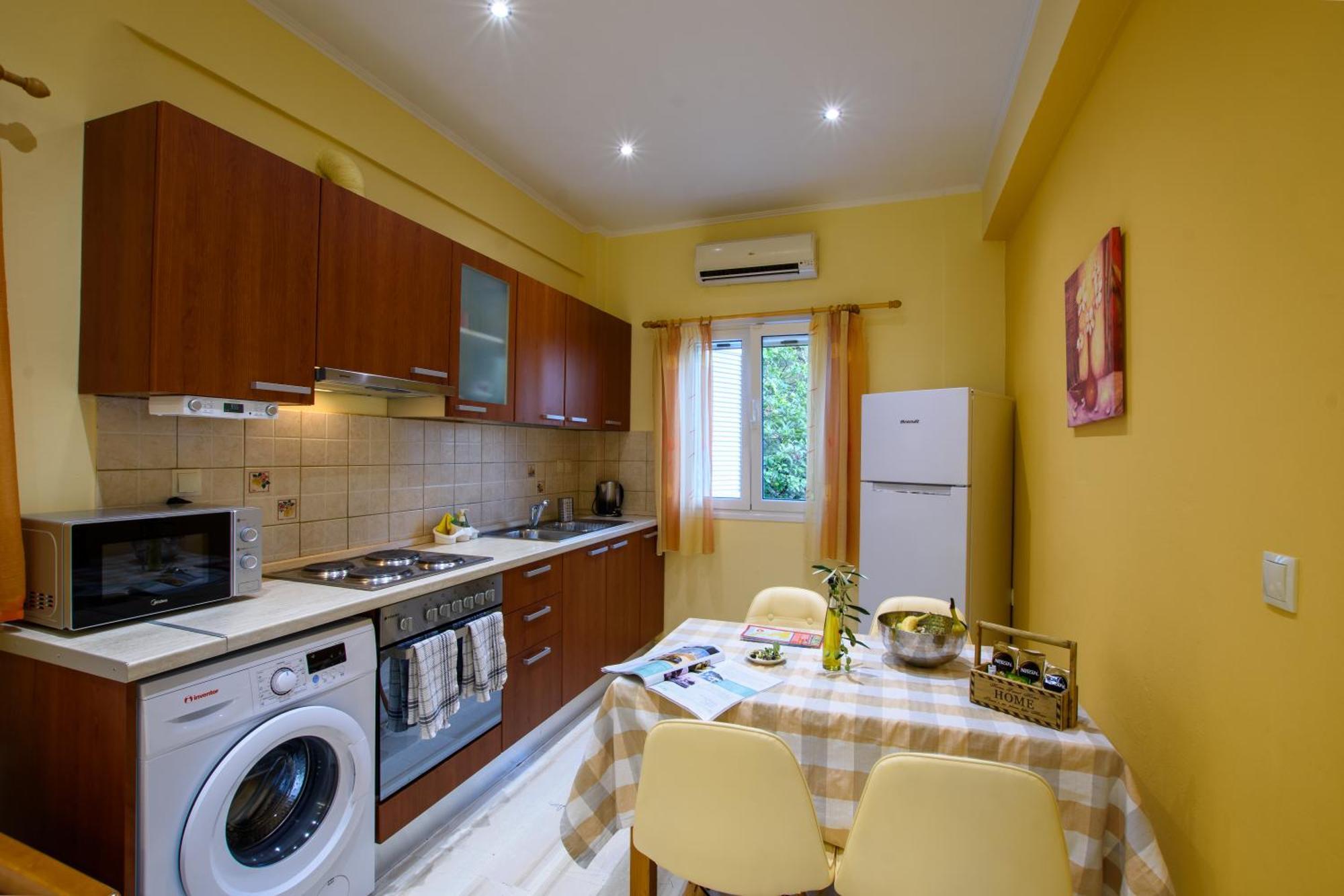 Butterfly Appartments Barbati Exterior photo